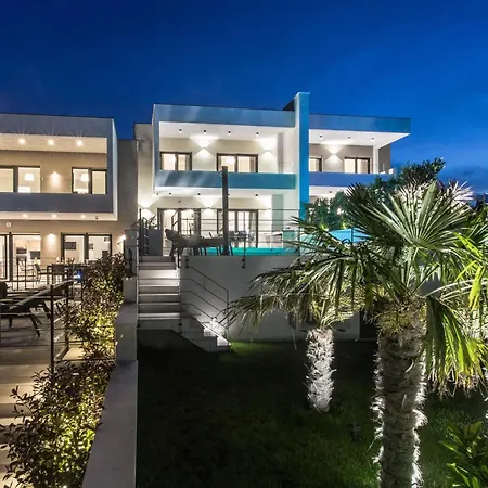 House With A Swimming Pool Vinisce, Trogir - 22073 Holiday home *