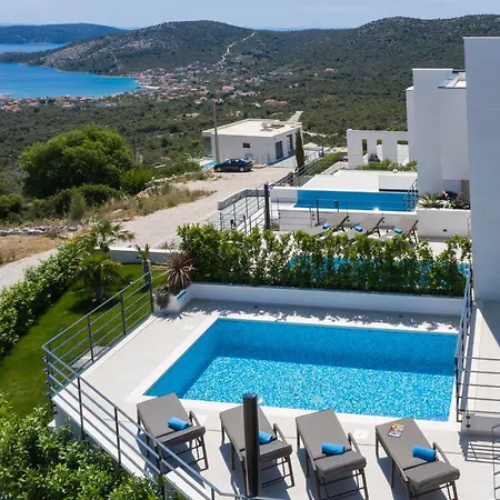 House With A Swimming Pool Vinisce, Trogir - 22073
